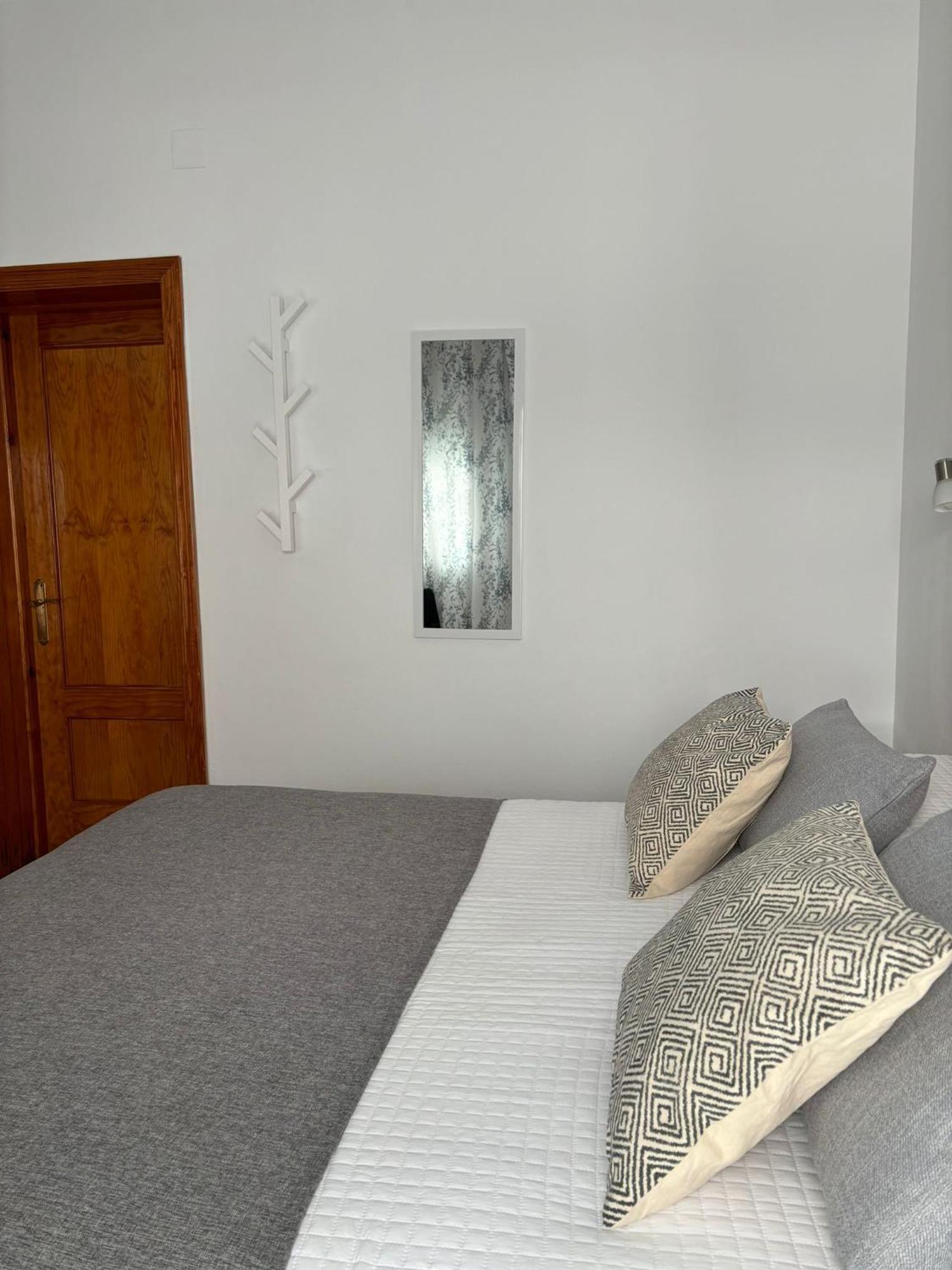 Hostal Los Arcos Chipiona Exterior foto